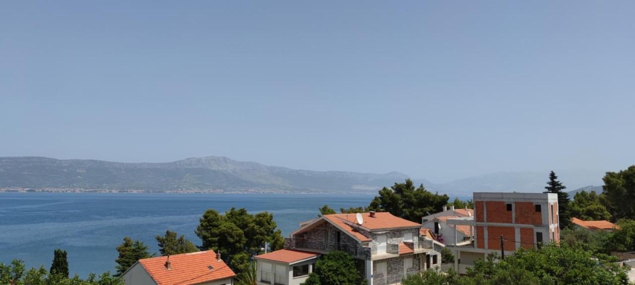 Apartments Sofija Slatine Bagian luar foto