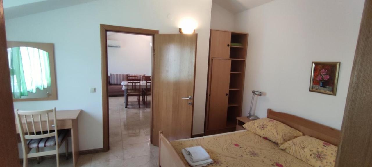 Apartments Sofija Slatine Bagian luar foto