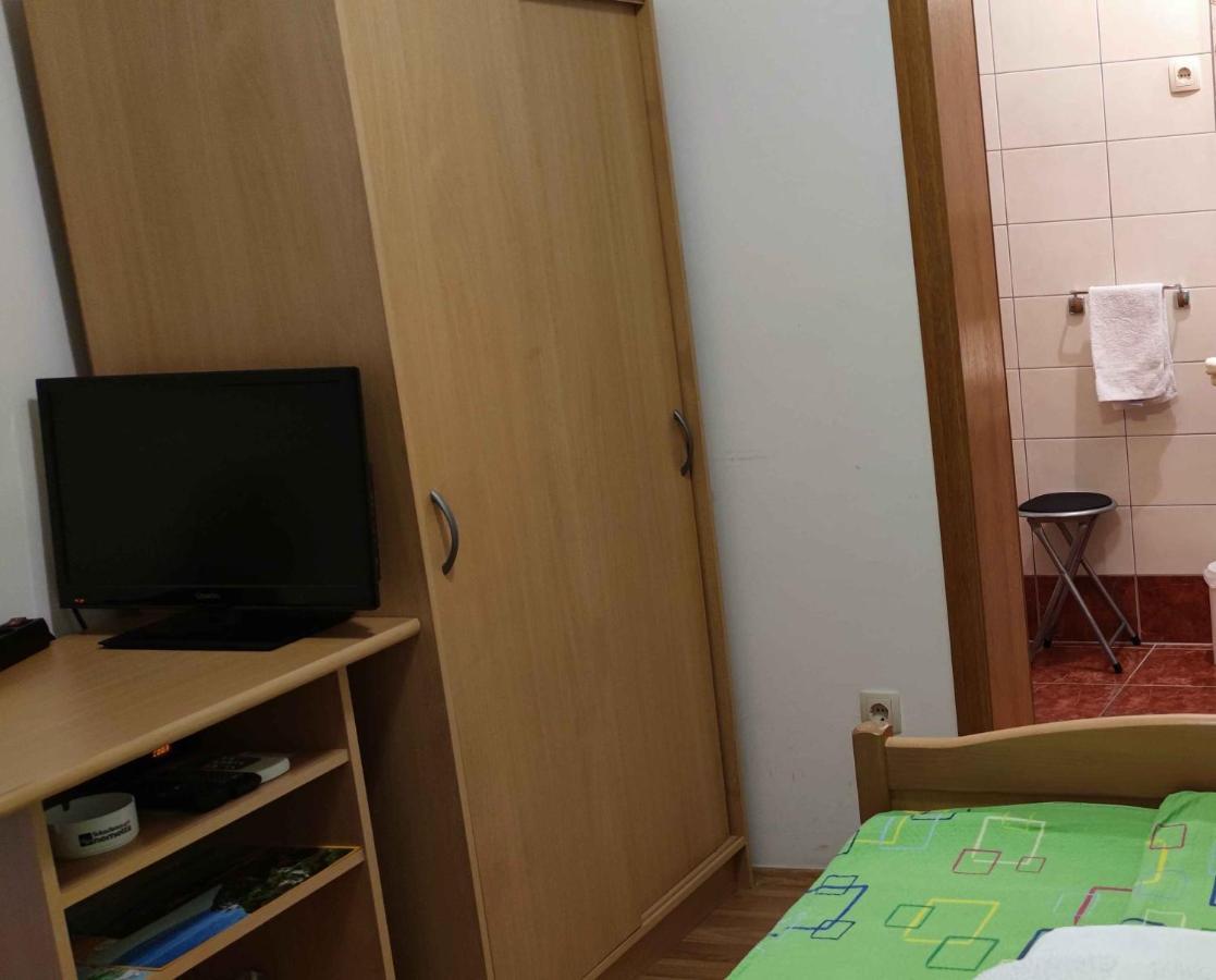 Apartments Sofija Slatine Bagian luar foto